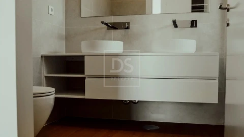 Apartamento T1 para Venda em Ferreiros e Gondizalves