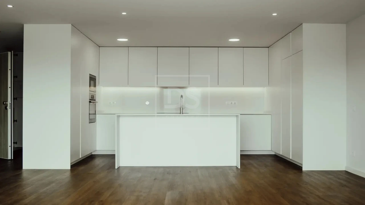 Apartamento T1 para Venda em Ferreiros e Gondizalves Foto 5