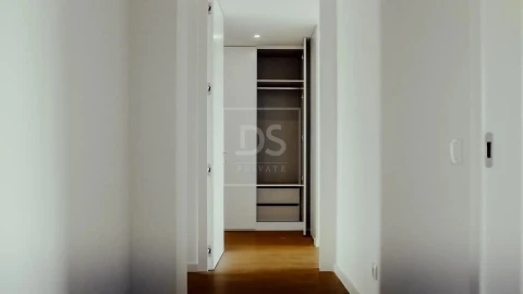 Apartamento T3 para Venda em Ferreiros e Gondizalves