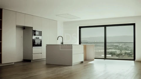 Apartamento T3 para Venda em Ferreiros e Gondizalves