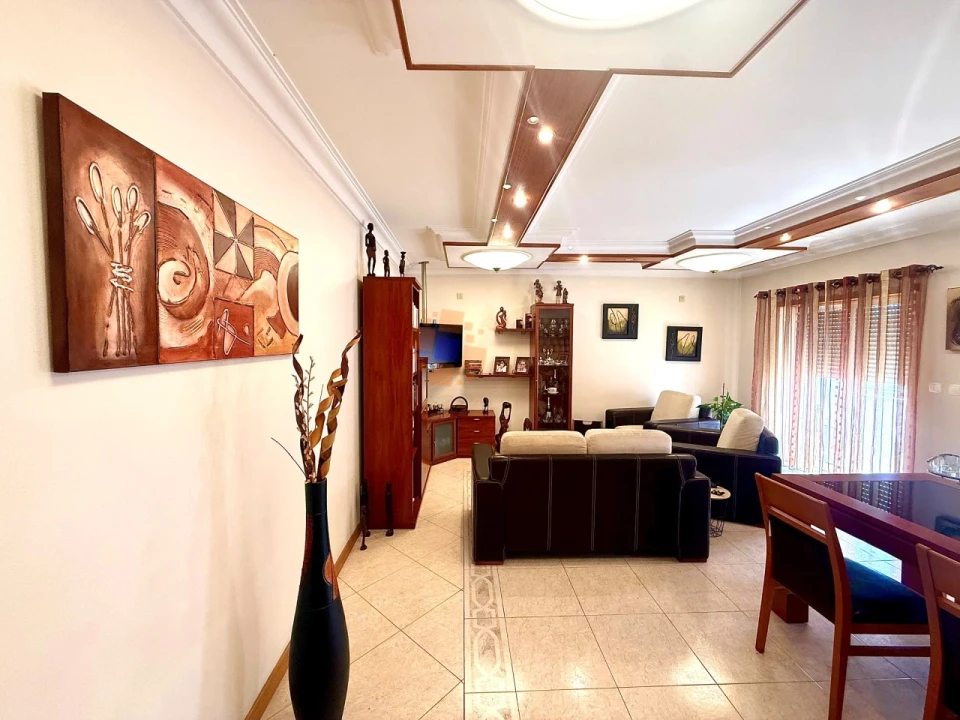 Apartamento T3 para Venda em Laranjeiro e Feijó Foto 5