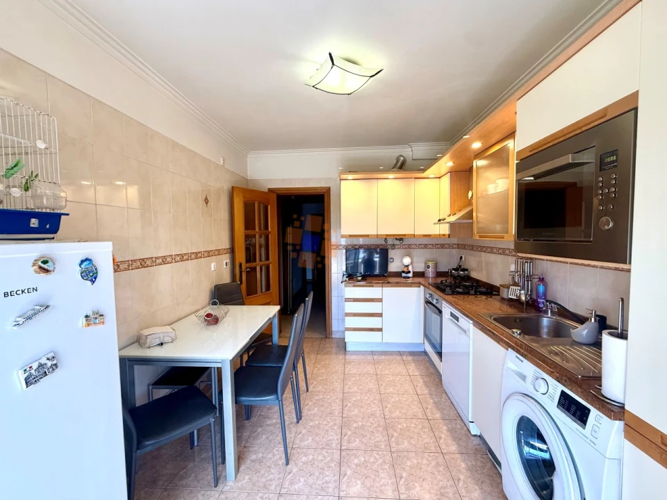 Apartamento T3 para Venda em Laranjeiro e Feijó Foto 6