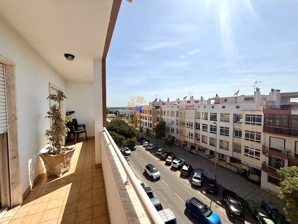 Apartamento T3 para Venda em Laranjeiro e Feijó Foto 8