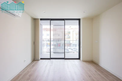 Apartamento T1 para Arrendamento em São Bernardo