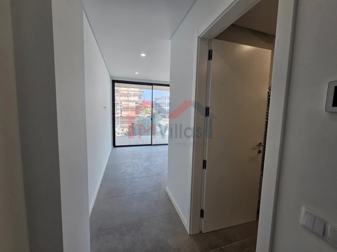 Apartamento T2 para Venda em Quarteira Foto 13