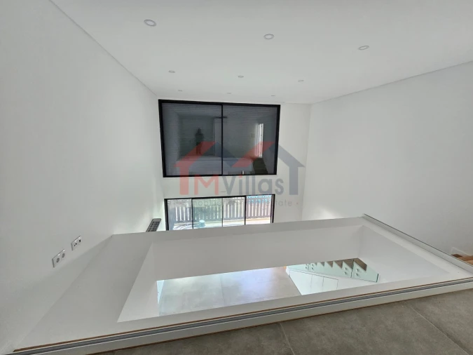 Apartamento T2 para Venda em Quarteira Foto 10