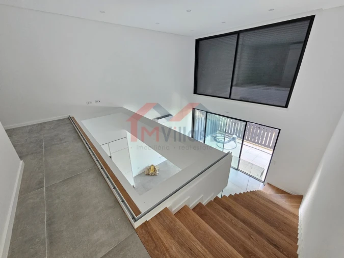 Apartamento T2 para Venda em Quarteira Foto 11