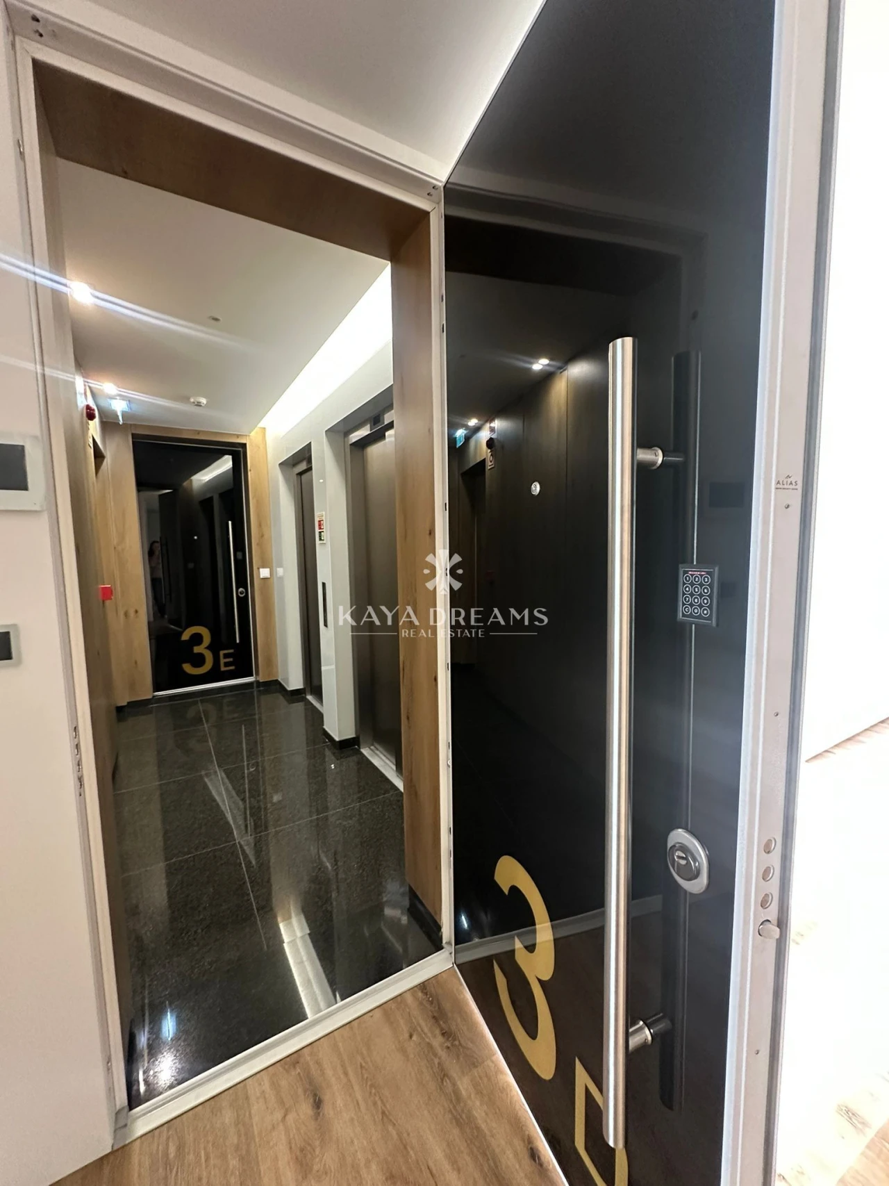 Apartamento T2 para Venda em Pontinha e Famões Foto 7