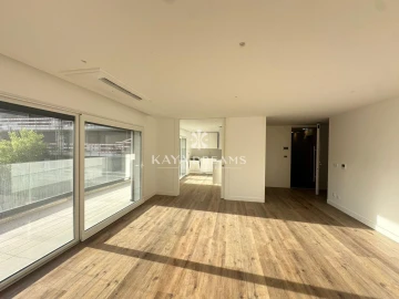 Apartamento T3 para Venda em Pontinha e Famões