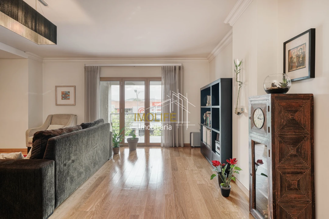 Apartamento T3 para Venda em Odivelas Foto 2