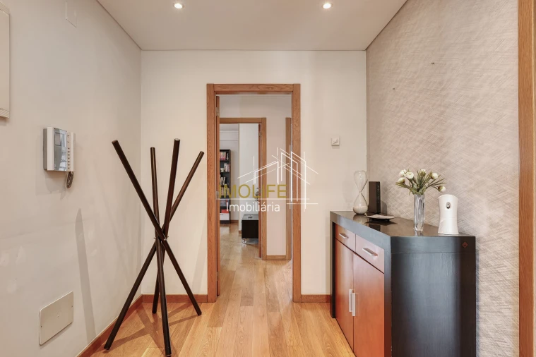 Apartamento T3 para Venda em Odivelas Foto 3