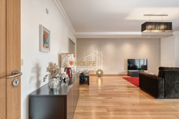 Apartamento T3 para Venda em Odivelas Foto 5