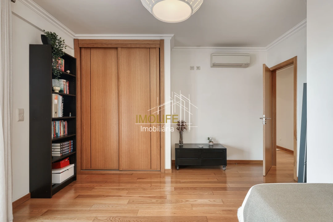Apartamento T3 para Venda em Odivelas Foto 19