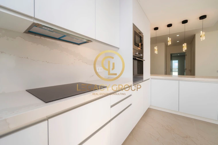Apartamento T3 para Venda em Quarteira Foto 3