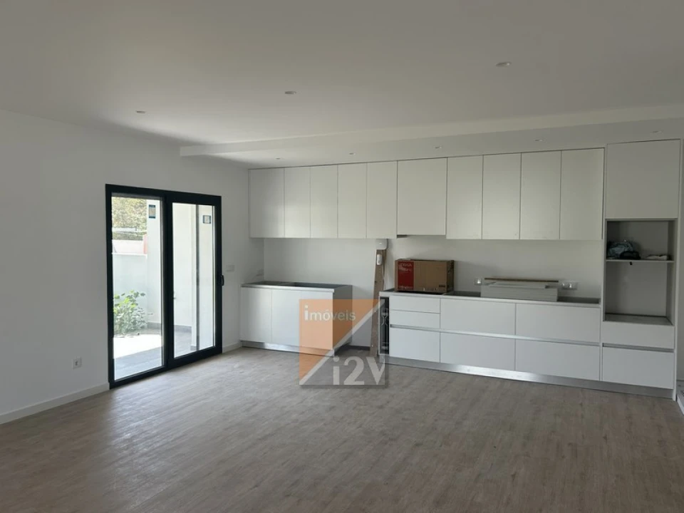 Moradia T3 para Venda em Marrazes e Barosa Foto 3