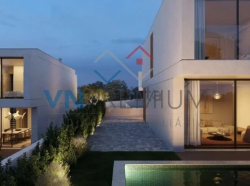 Moradia T4 para Venda em Cascais e Estoril