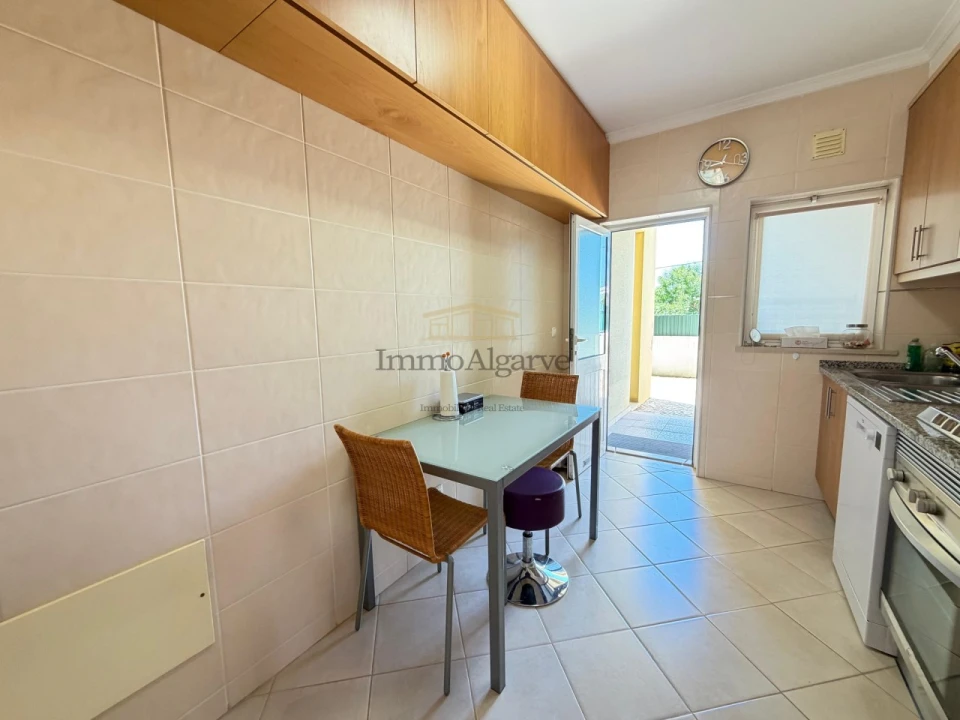 Apartamento T1 para Venda em Ferreiras Foto 5