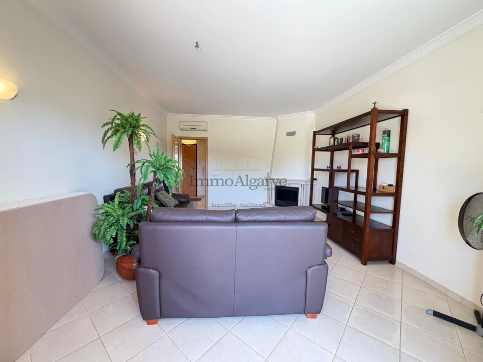 Apartamento T1 para Venda em Ferreiras Foto 16