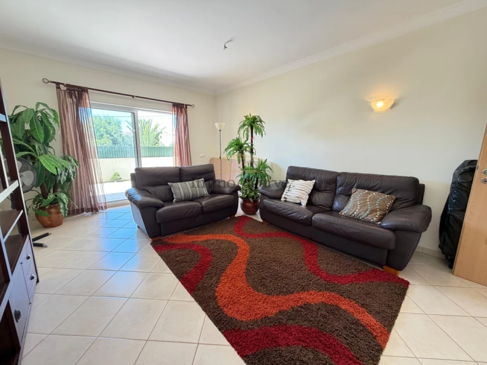 Apartamento T1 para Venda em Ferreiras Foto 17