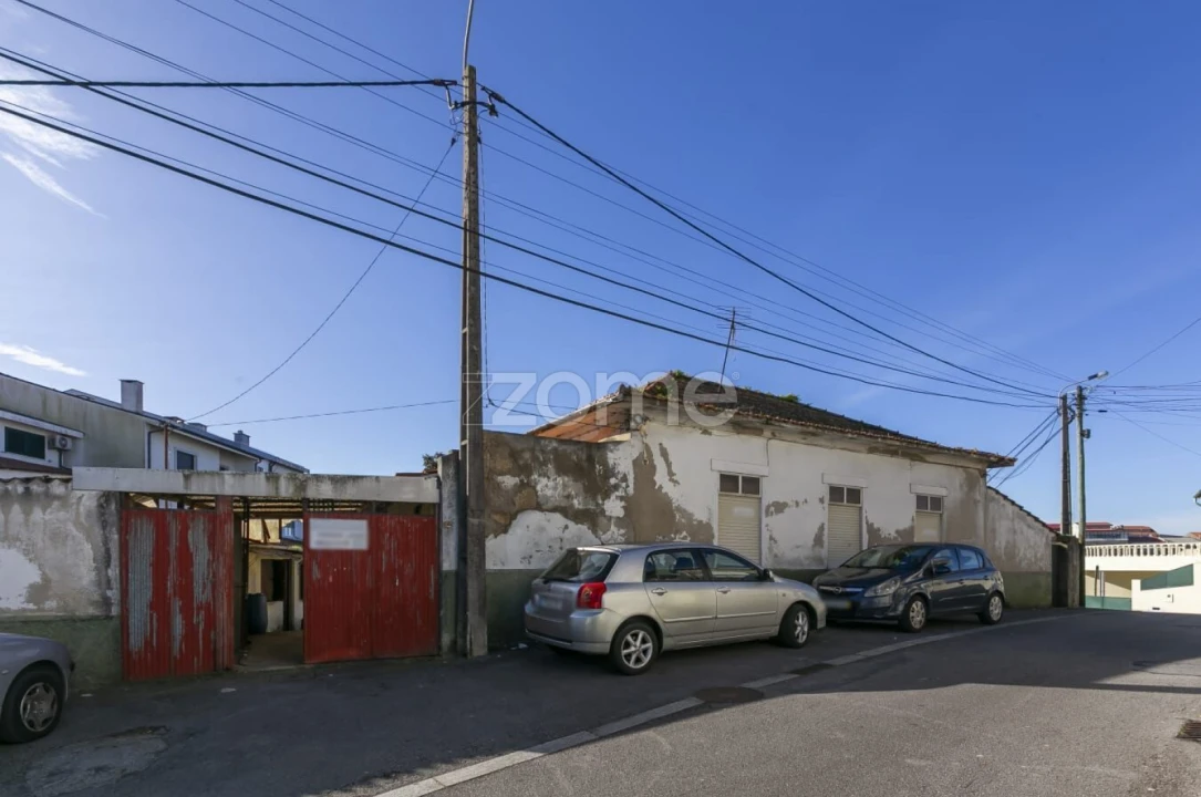 Moradia T5 para Venda em Custóias, Leça do Balio e Guifões Foto 2