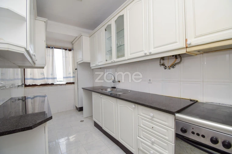 Apartamento T3 para Venda em Vila Franca de Xira Foto 6