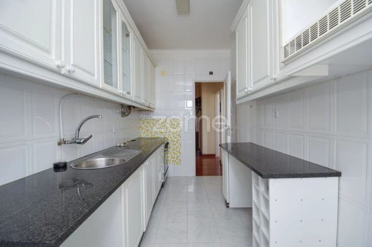 Apartamento T3 para Venda em Vila Franca de Xira Foto 7