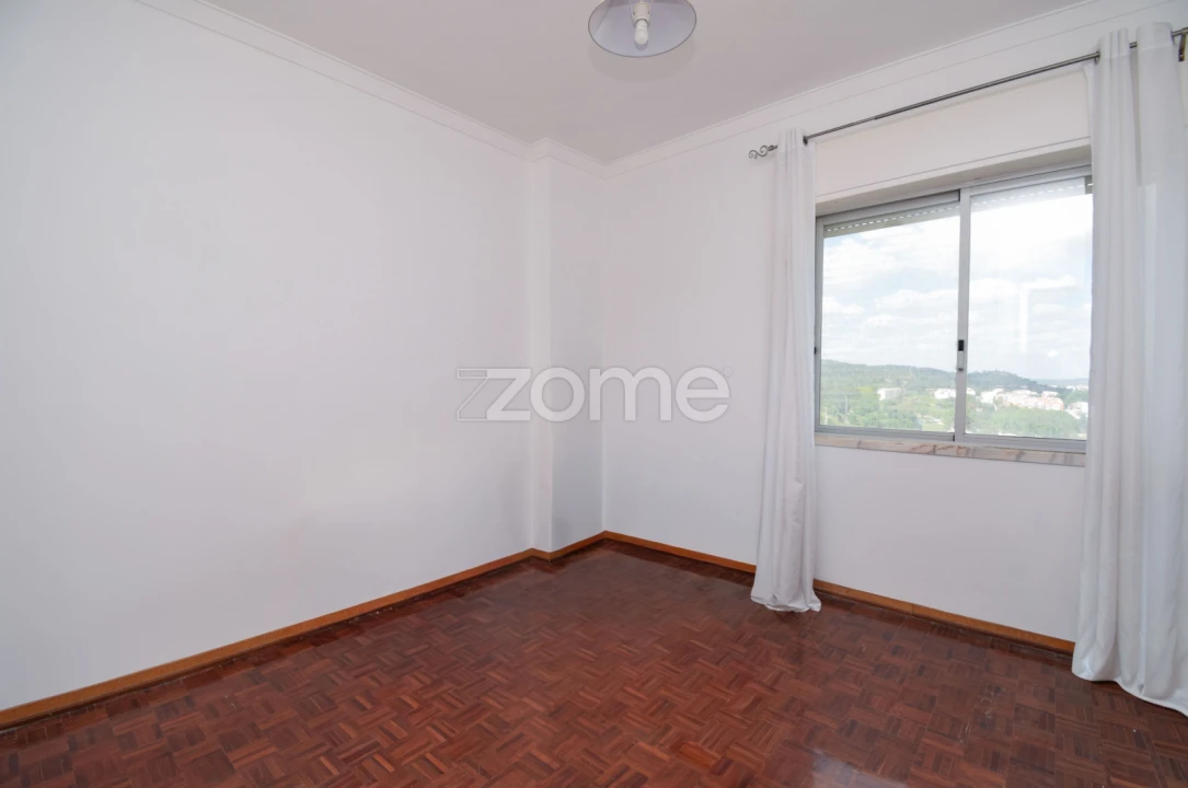 Apartamento T3 para Venda em Vila Franca de Xira Foto 10