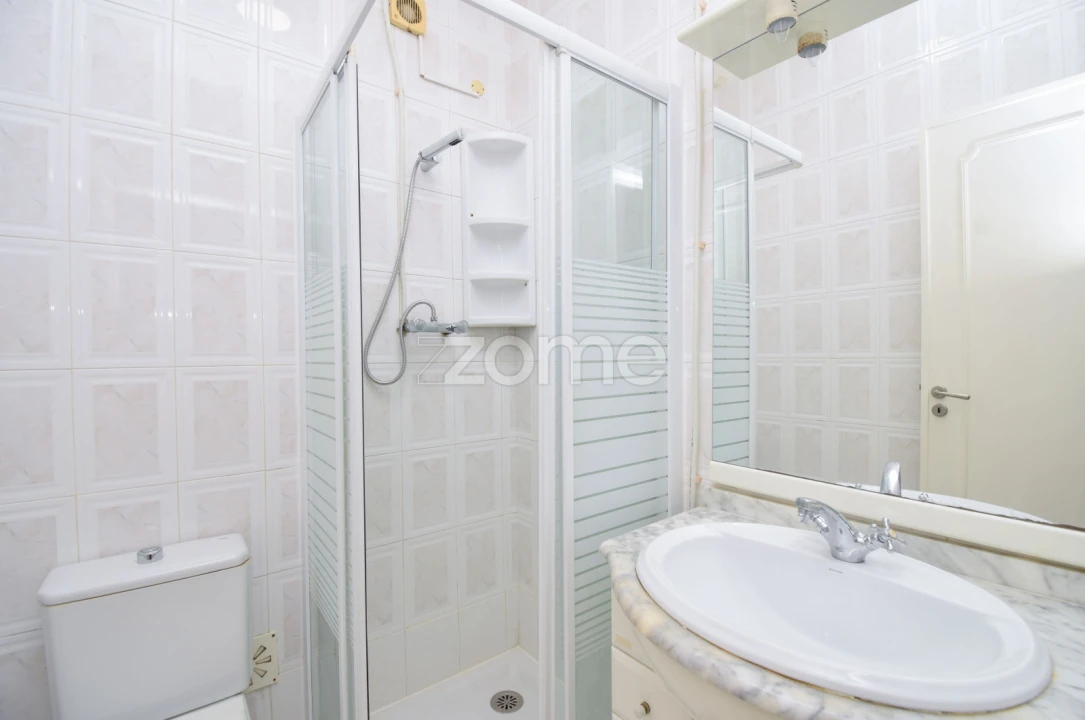 Apartamento T3 para Venda em Vila Franca de Xira Foto 12