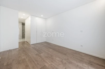 Apartamento T3 para Arrendamento em Nogueiró e Tenões