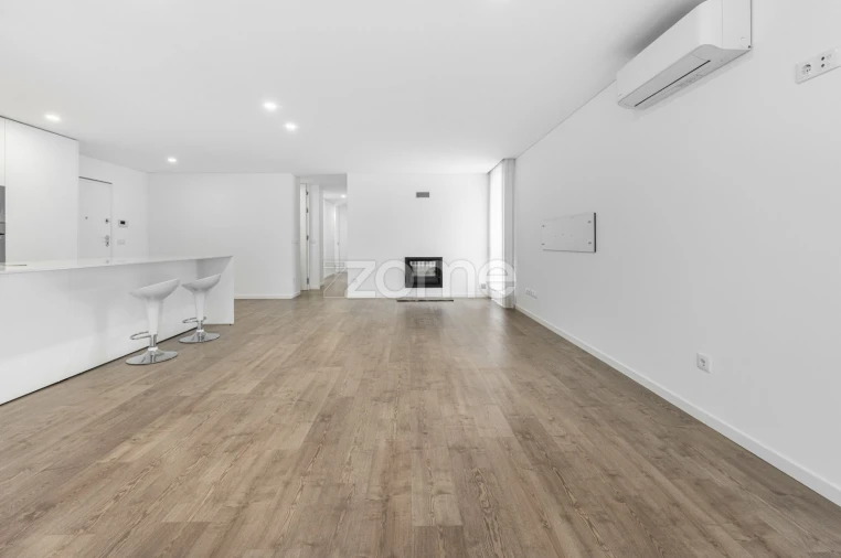 Apartamento T3 para Arrendamento em Nogueiró e Tenões Foto 4