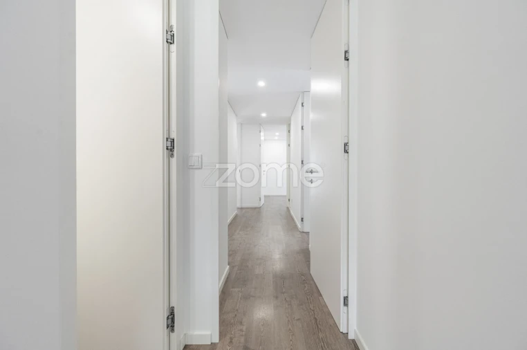 Apartamento T3 para Arrendamento em Nogueiró e Tenões Foto 11