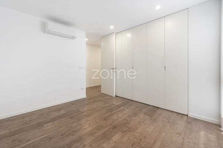 Apartamento T3 para Arrendamento em Nogueiró e Tenões Foto 14