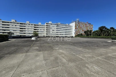 Apartamento T2 para Venda em Ramalde