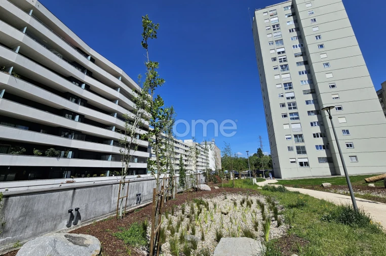 Apartamento T2 para Venda em Ramalde Foto 5