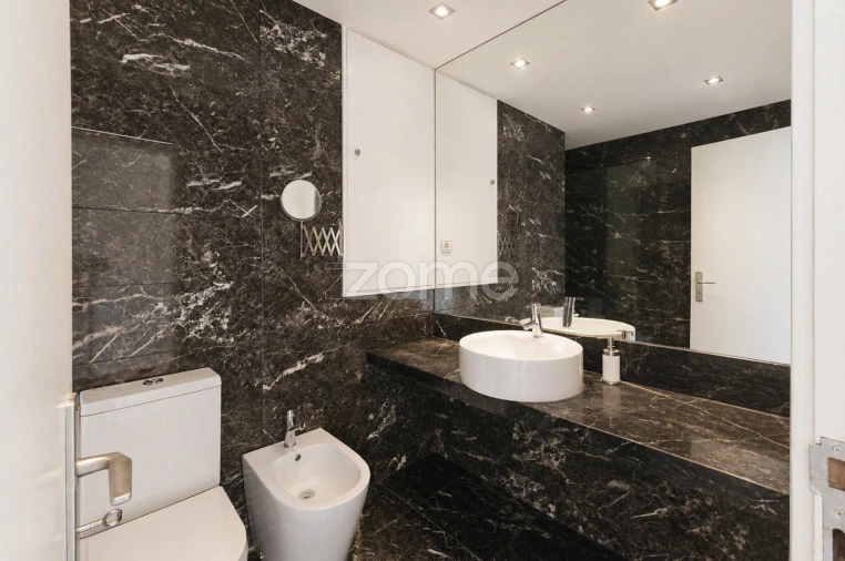 Apartamento T2 para Venda em Ramalde Foto 26