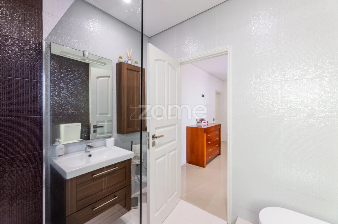 Moradia T4 para Venda em Belinho e Mar Foto 8