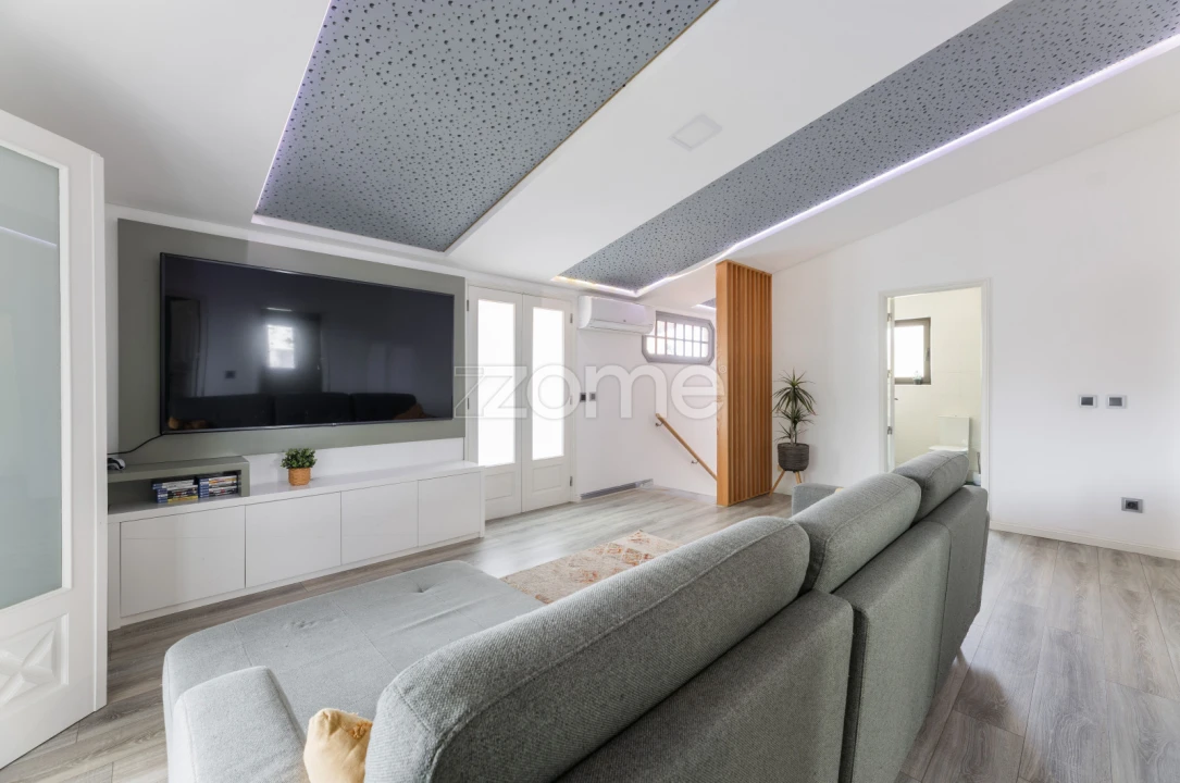 Moradia T4 para Venda em Belinho e Mar Foto 21