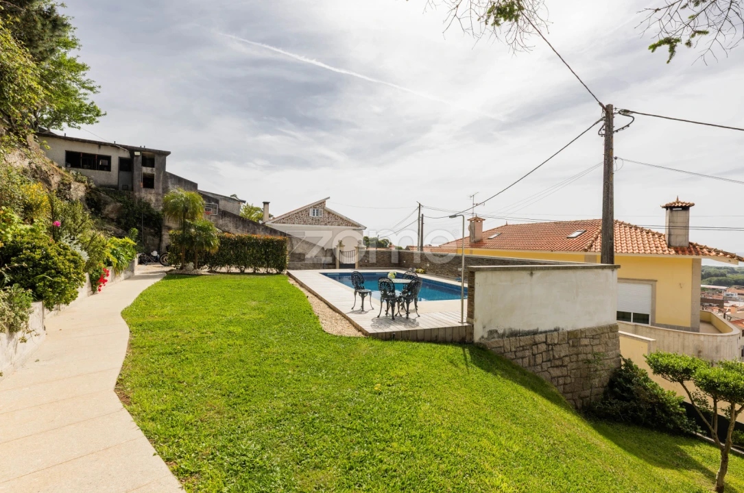 Moradia T4 para Venda em Belinho e Mar Foto 39