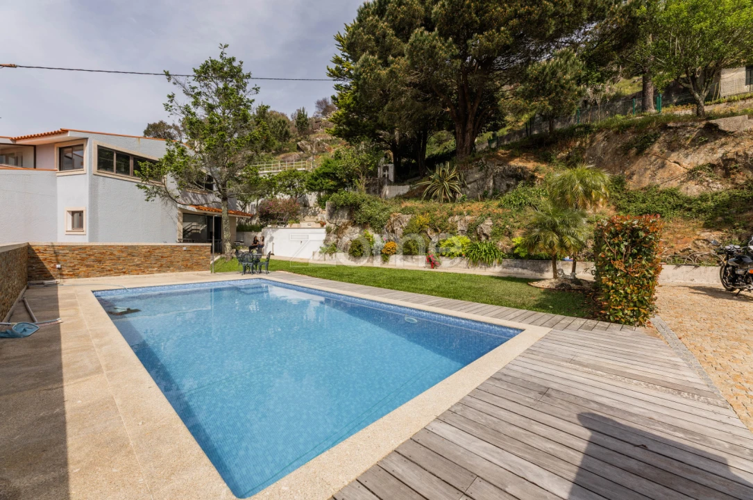 Moradia T4 para Venda em Belinho e Mar Foto 1