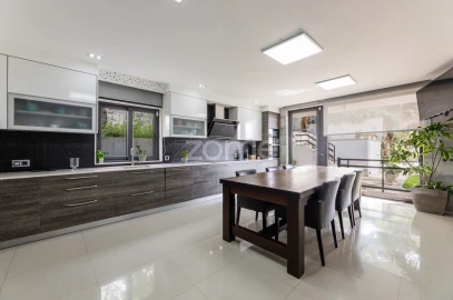 Moradia T4 para Venda em Belinho e Mar