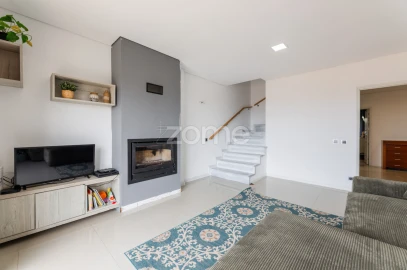 Moradia T4 para Venda em Belinho e Mar