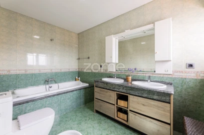 Moradia T4 para Venda em Belinho e Mar