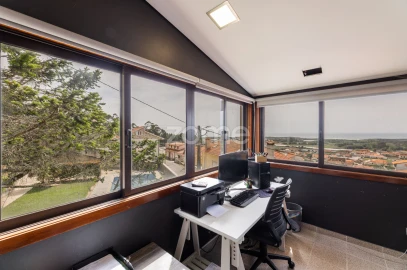 Moradia T4 para Venda em Belinho e Mar