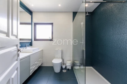 Moradia T4 para Venda em Belinho e Mar