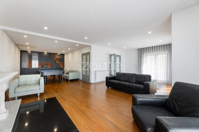 Moradia T4 para Venda em Belinho e Mar