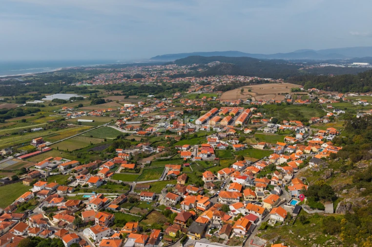 Moradia T4 para Venda em Belinho e Mar Foto 46