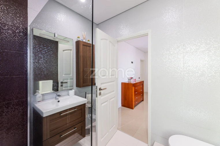 Moradia T4 para Venda em Belinho e Mar Foto 8