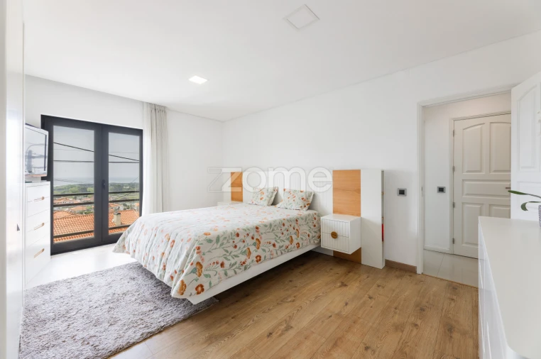 Moradia T4 para Venda em Belinho e Mar Foto 15