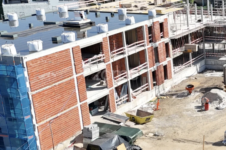 Apartamento T1 para Venda em Vila de Prado Foto 8
