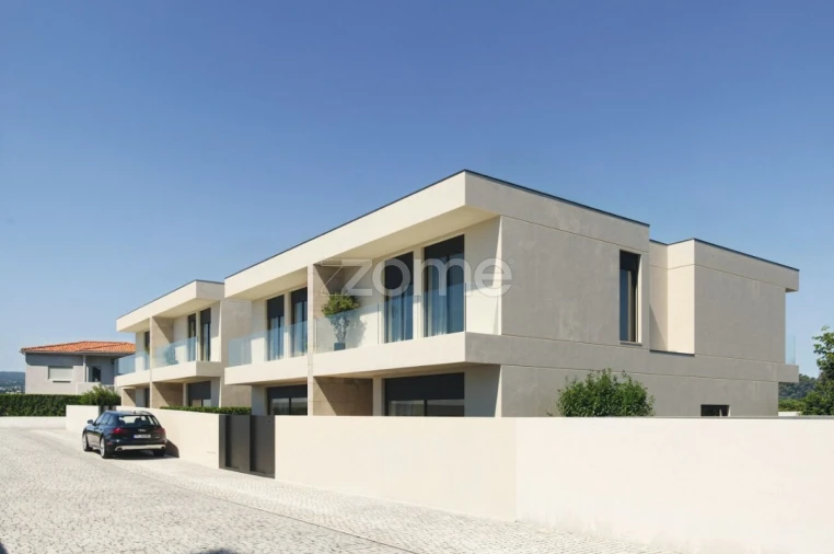 Moradia T3 para Venda em Silva Foto 11